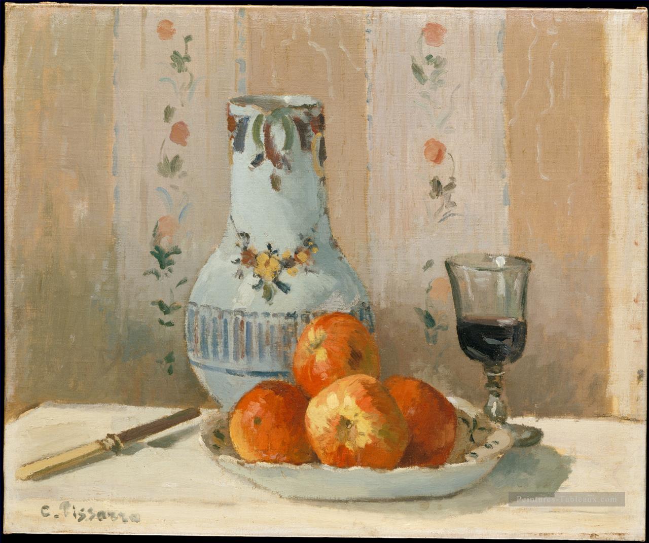 Nature morte aux pommes et au pichet 1872 Camille Pissarro Peintures à l'huile